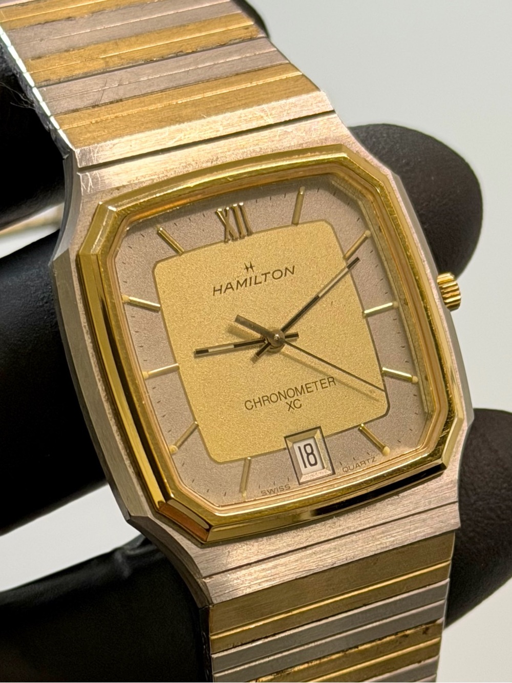 Hamilton Celebrity XC 9926 Chronometer Date Two-Tone SS Men’s 31mm Dress Watch